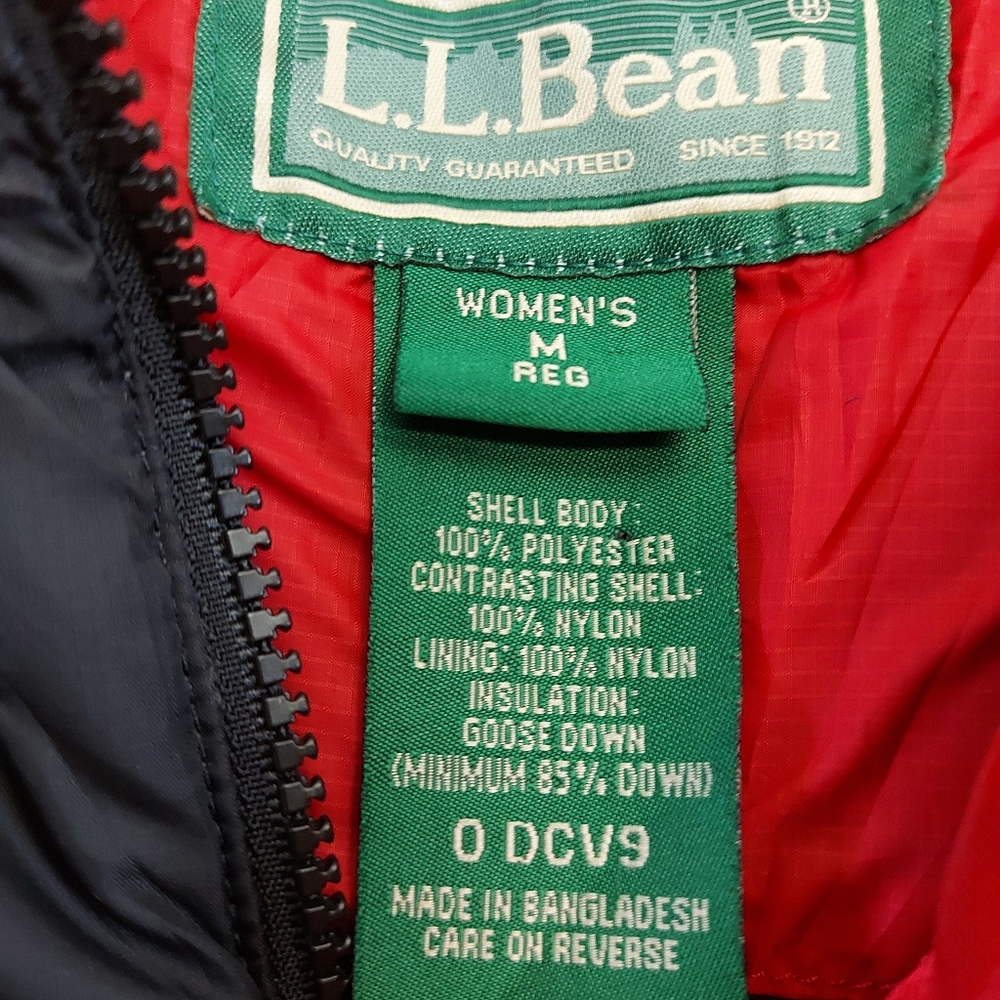 L.L. Bean quilted goose down vest size medium in red and black - Picture 6 of 7